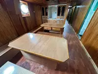Chalutier à vendre