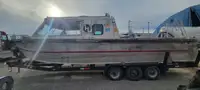 Bateaux de travail à vendre