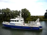 Bateau patrouilleur à vendre