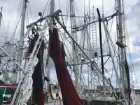 Chalutier à vendre