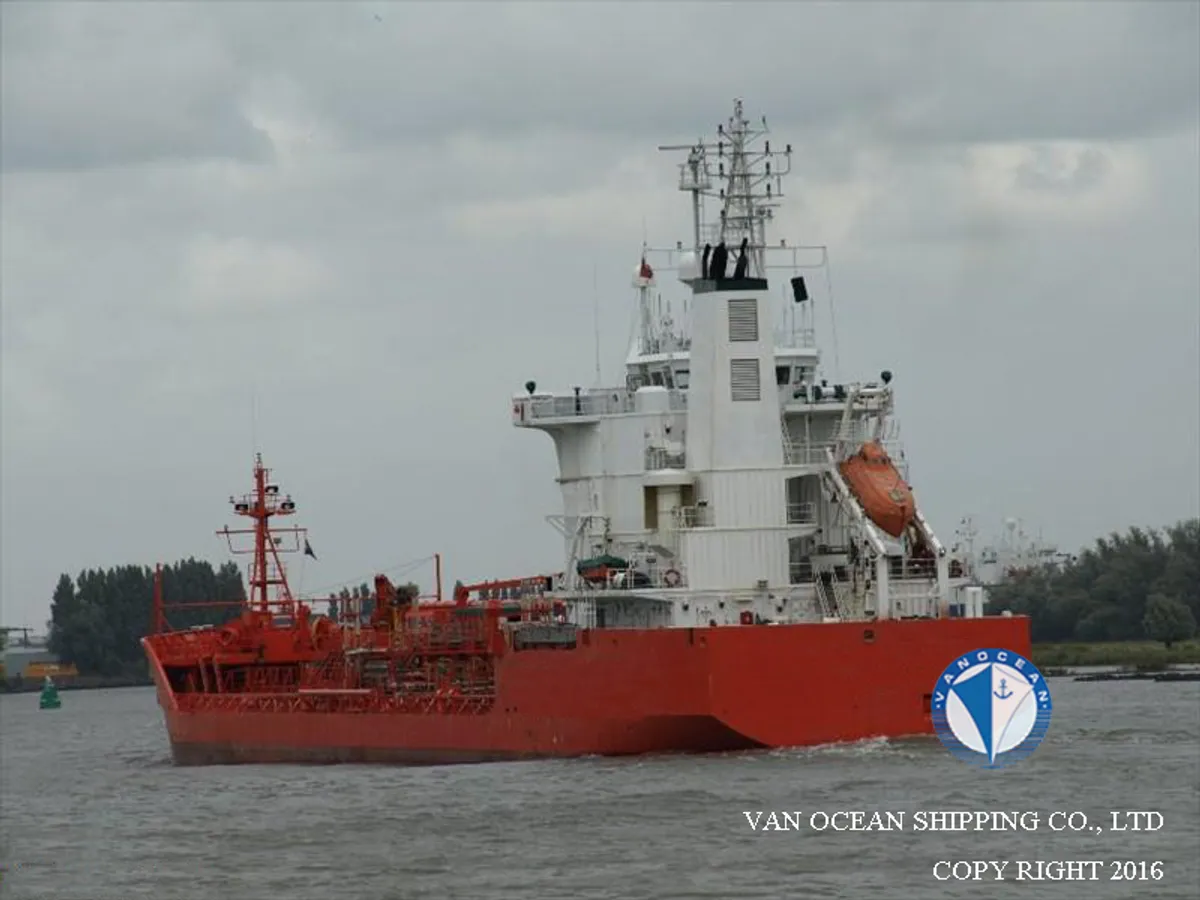 Pétrolier / chimiquier à vendre