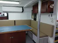 Navire porte-conteneurs à vendre