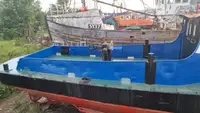 Bateaux de travail à vendre