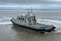 Bateau de transport d'équipage à vendre