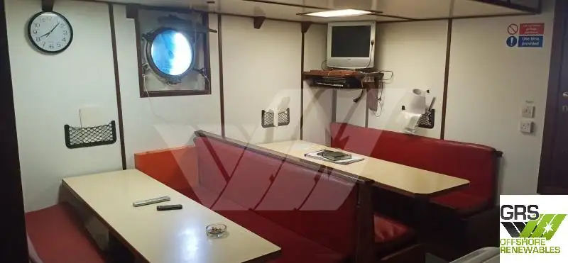 Navire d'approvisionnement à vendre