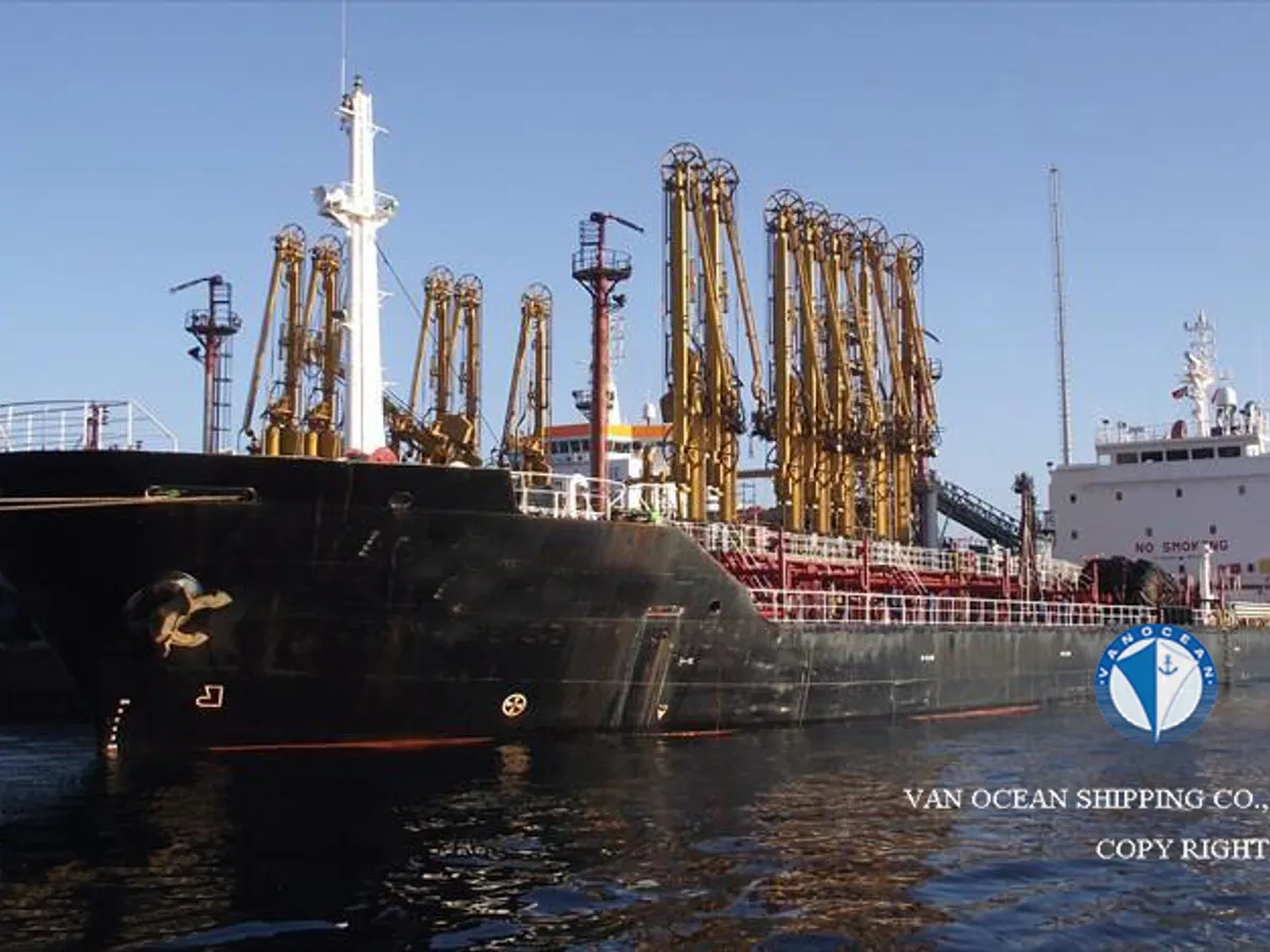 Pétrolier / chimiquier à vendre
