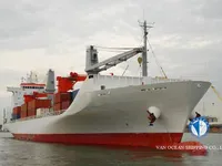 Navire frigorifique à vendre