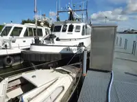 Bateaux de travail à vendre