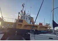 Bateaux de travail à vendre