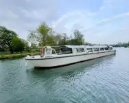 Navire de passagers à vendre