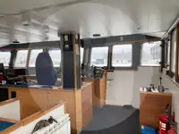 Chalutier à flottaison à vendre