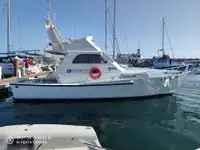 Navire d'enquête à vendre