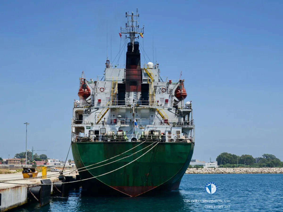 Pétrolier / chimiquier à vendre