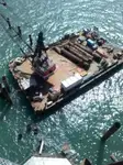 Navire grue à vendre