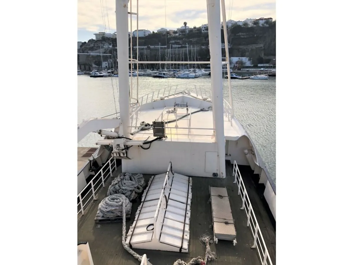 Yacht à vendre