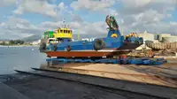 Bateaux de travail à vendre