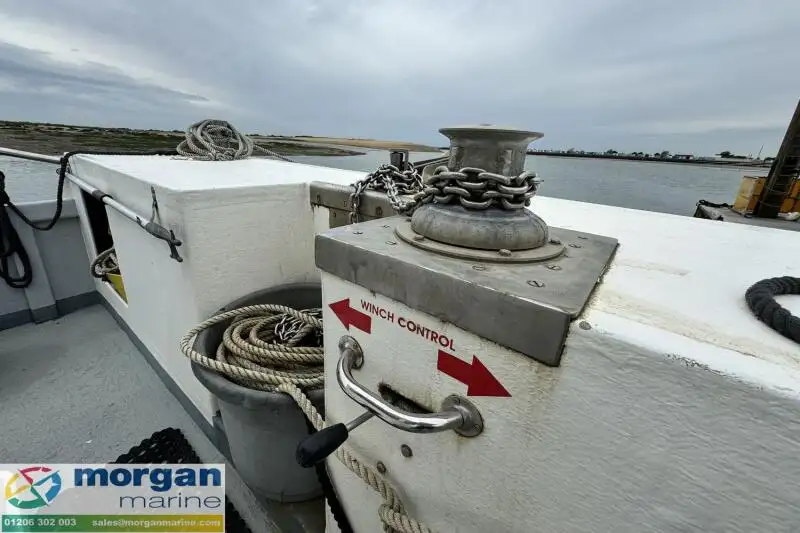 Bateaux de travail à vendre