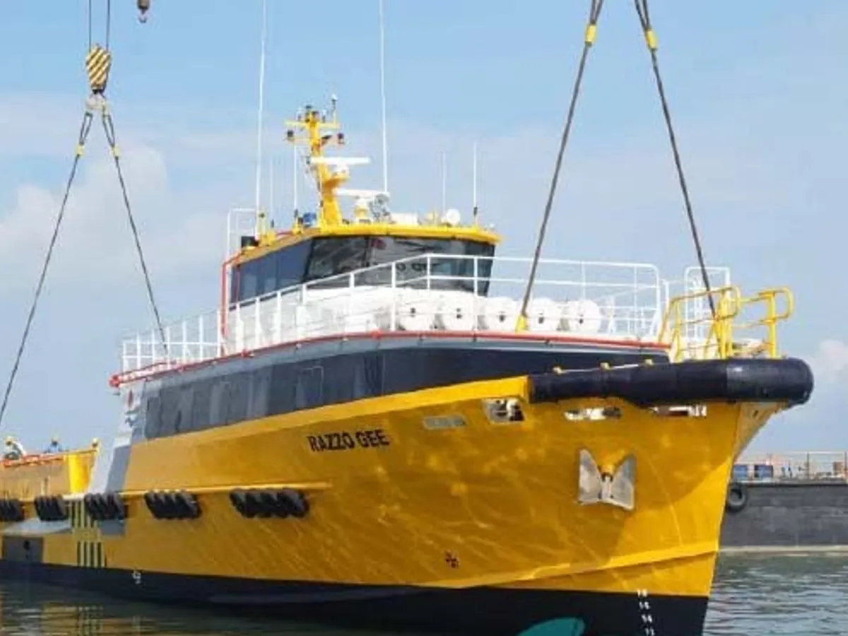 Bateau patrouilleur à vendre