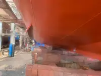 Bateaux de travail à vendre