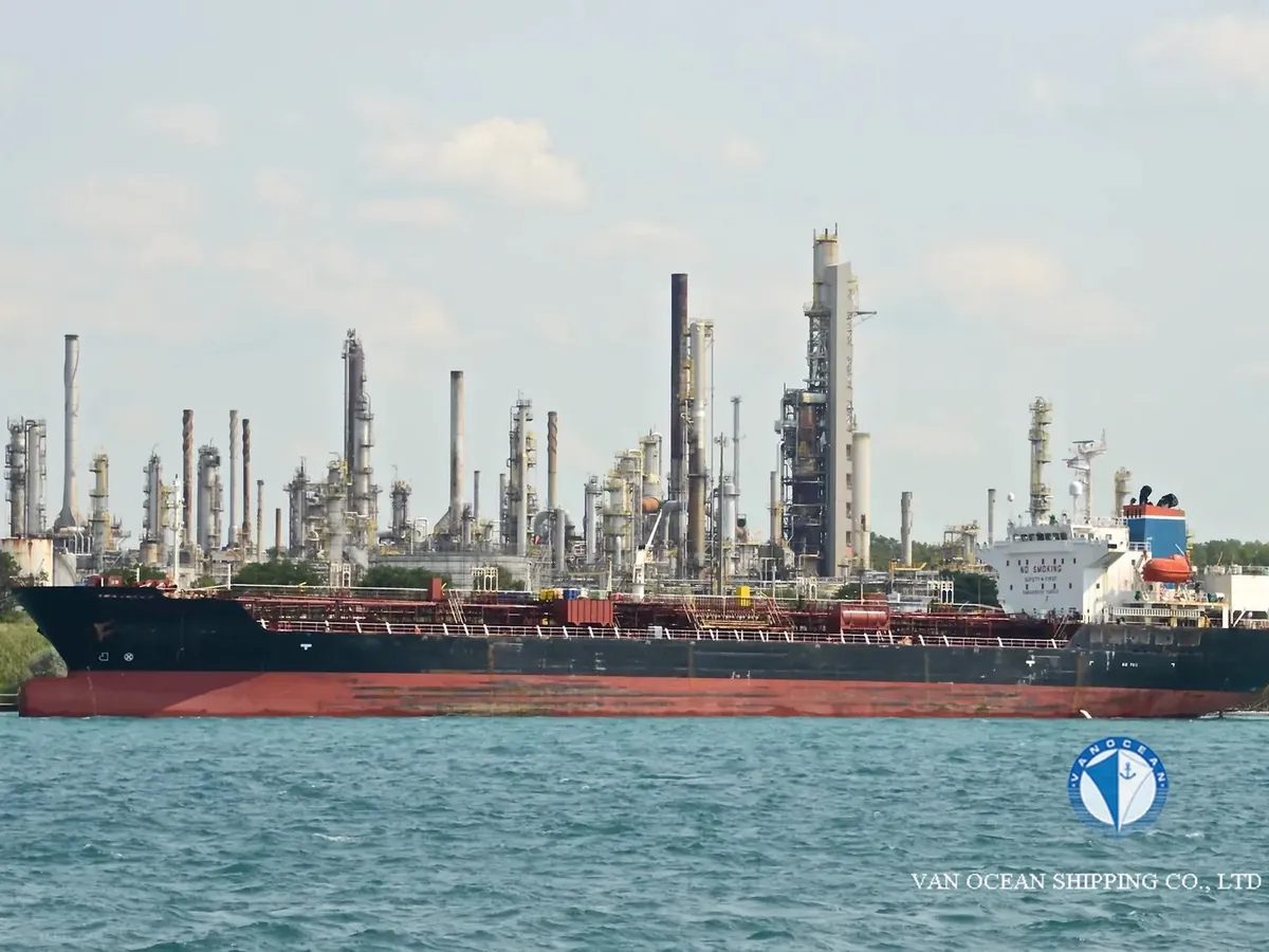 Pétrolier / chimiquier à vendre
