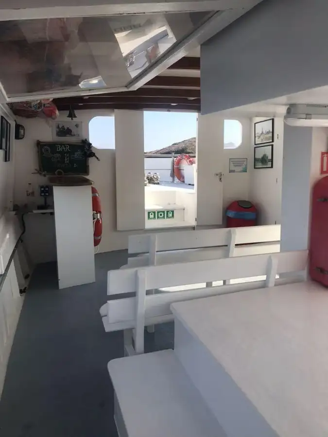 Navire de passagers à vendre