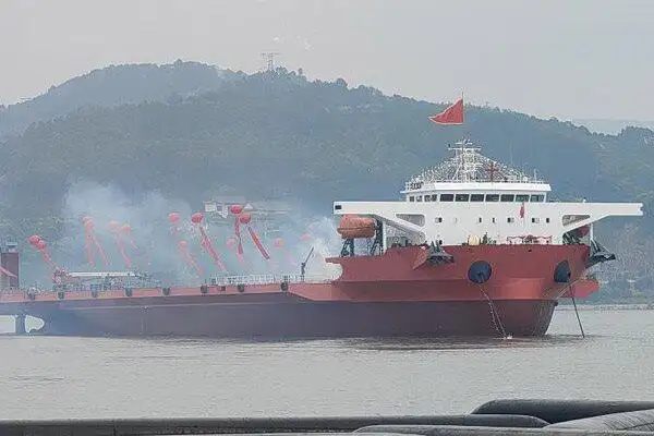 Péniche à vendre
