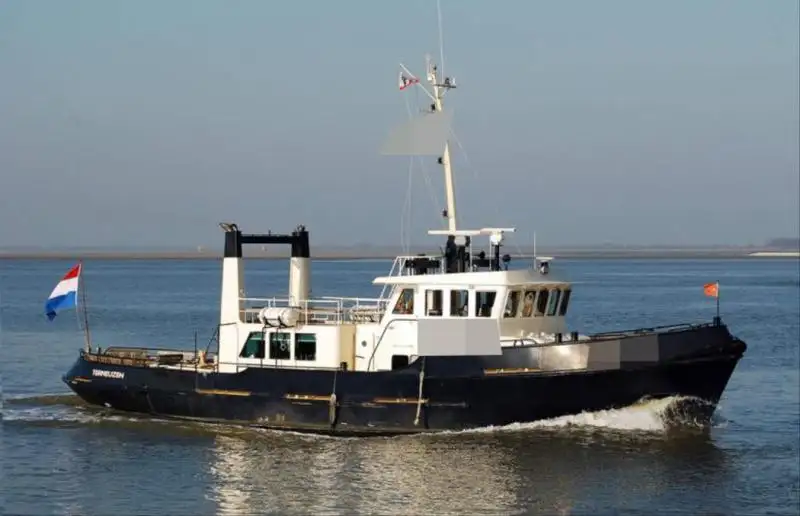 Bateau patrouilleur à vendre