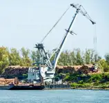 Navire grue à vendre