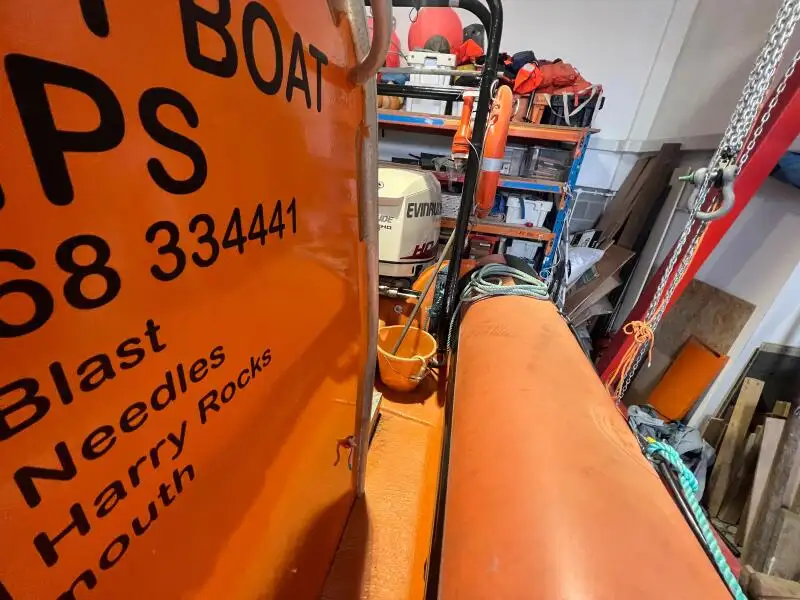 Bateaux de travail à vendre