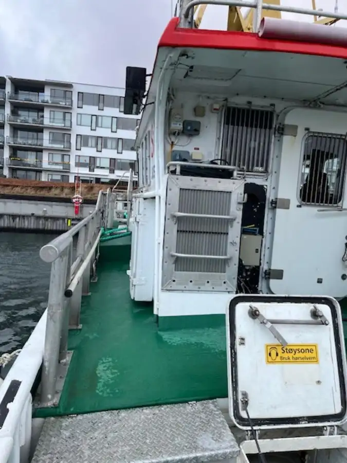 Bateau patrouilleur à vendre