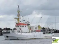 Navire d'arpentage à vendre