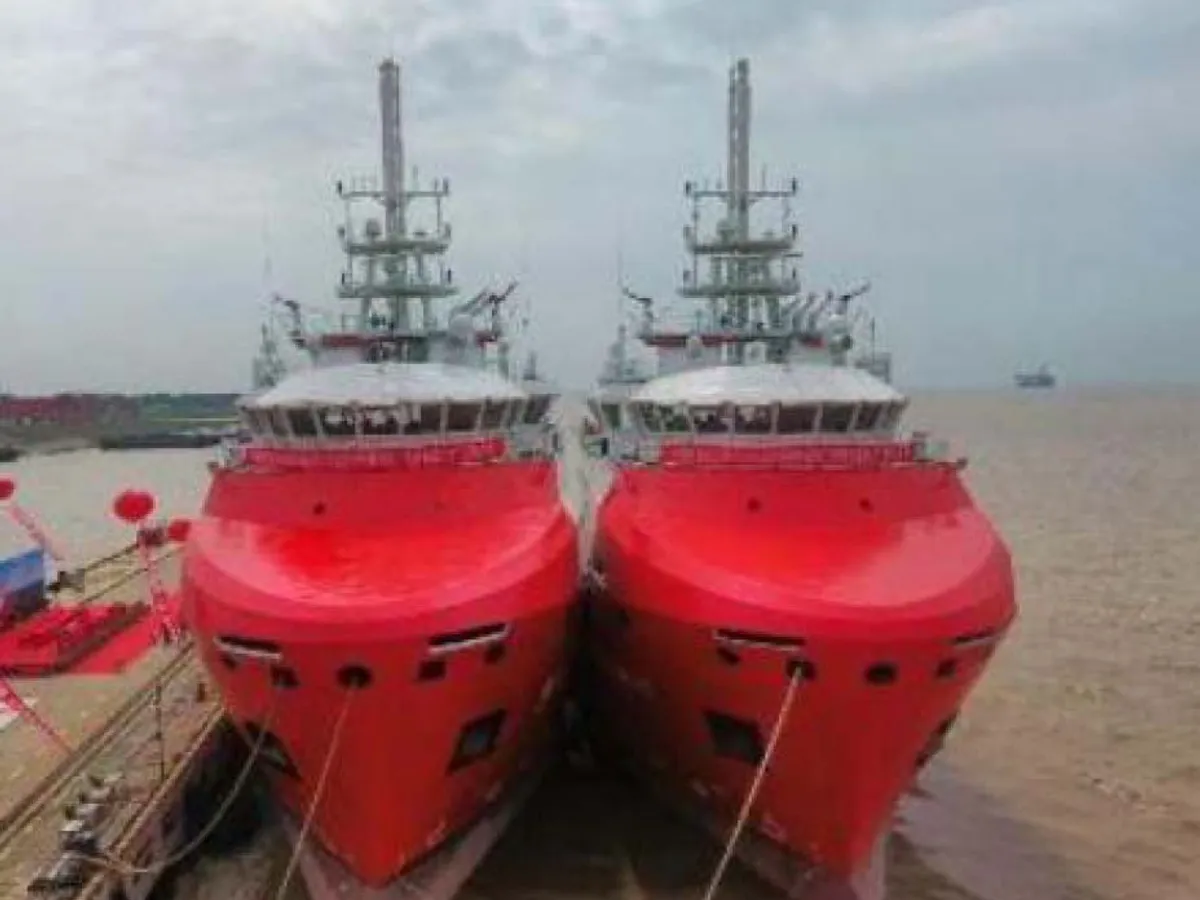 Navires offshore et de service à vendre