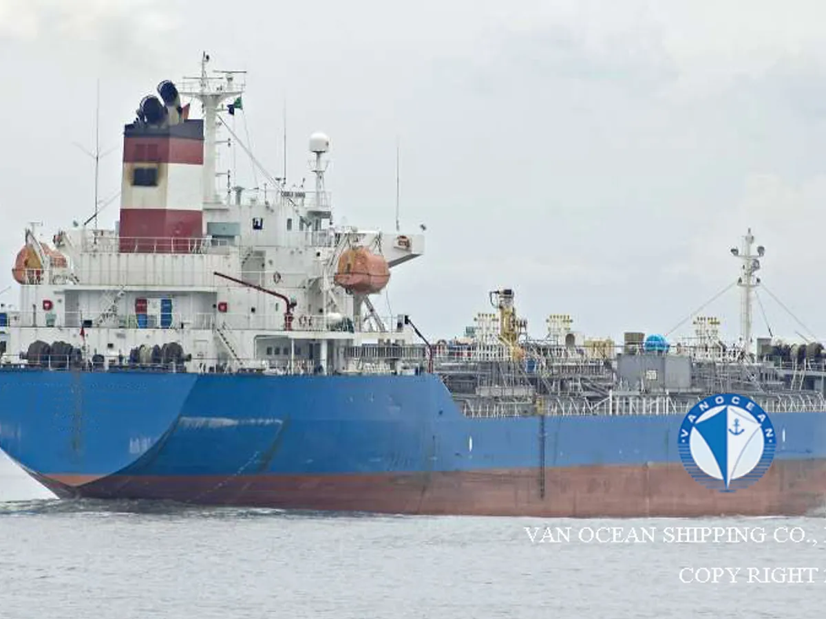 Pétrolier / chimiquier à vendre