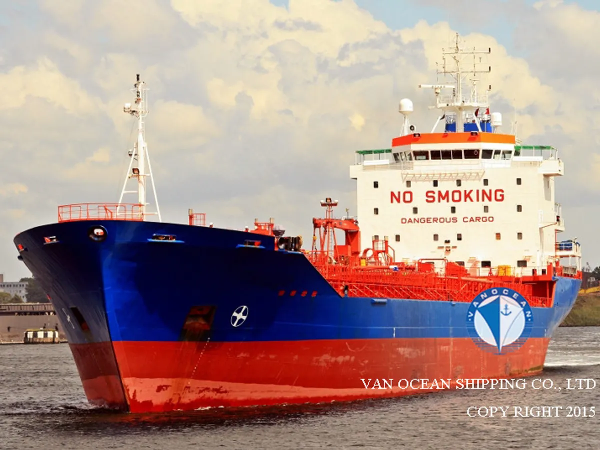 Pétrolier / chimiquier à vendre