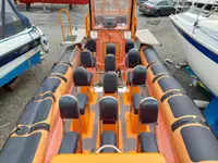 Bateau pneumatique semi-rigide à vendre