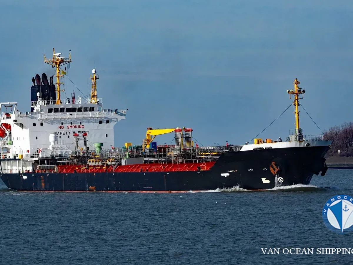 Pétrolier / chimiquier à vendre