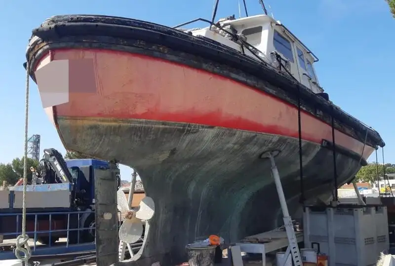 Bateau pilote à vendre