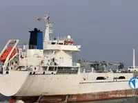 Navire frigorifique à vendre