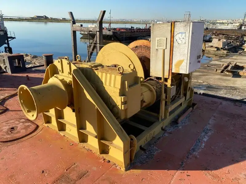 Remorqueur à vendre