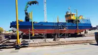Bateaux de travail à vendre