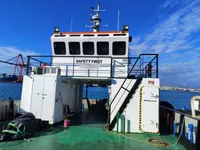 Navire porte-conteneurs à vendre