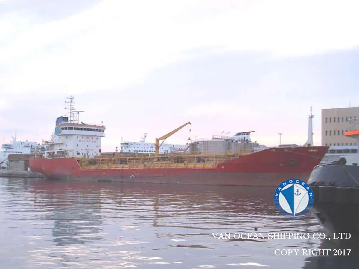 Pétrolier / chimiquier à vendre