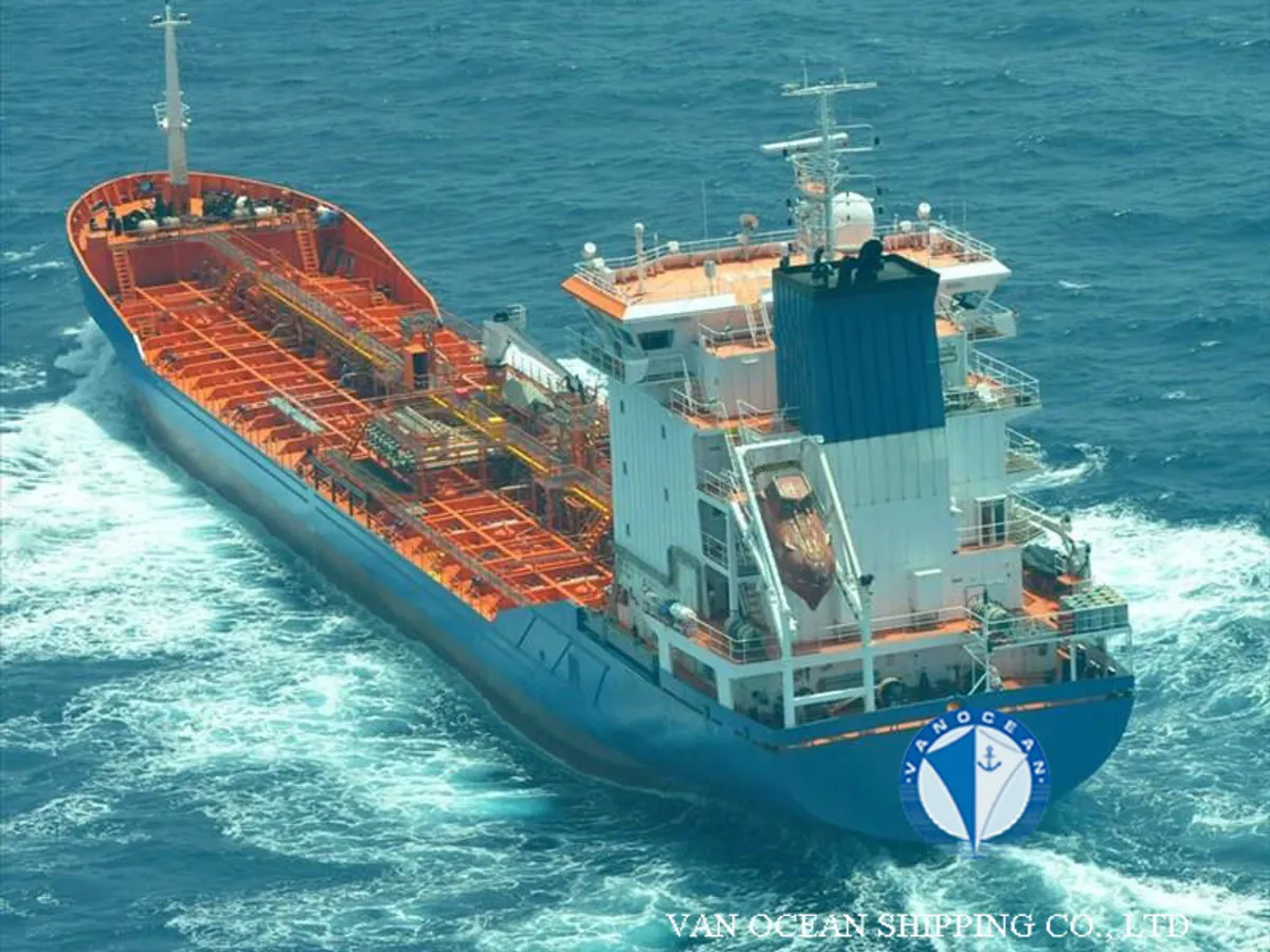 Pétrolier / chimiquier à vendre