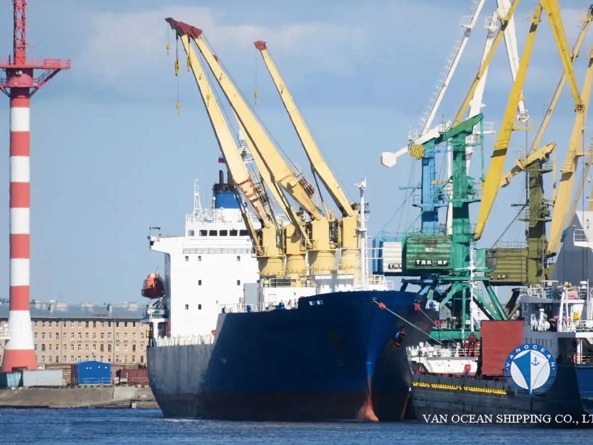 Navire frigorifique à vendre