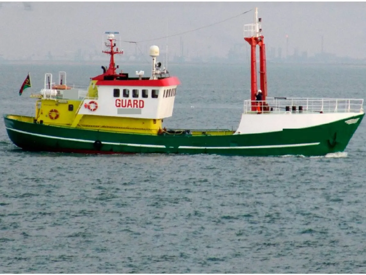 Navire d'approvisionnement à vendre