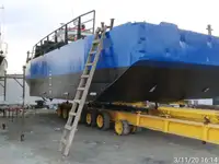 Bateaux de travail à vendre