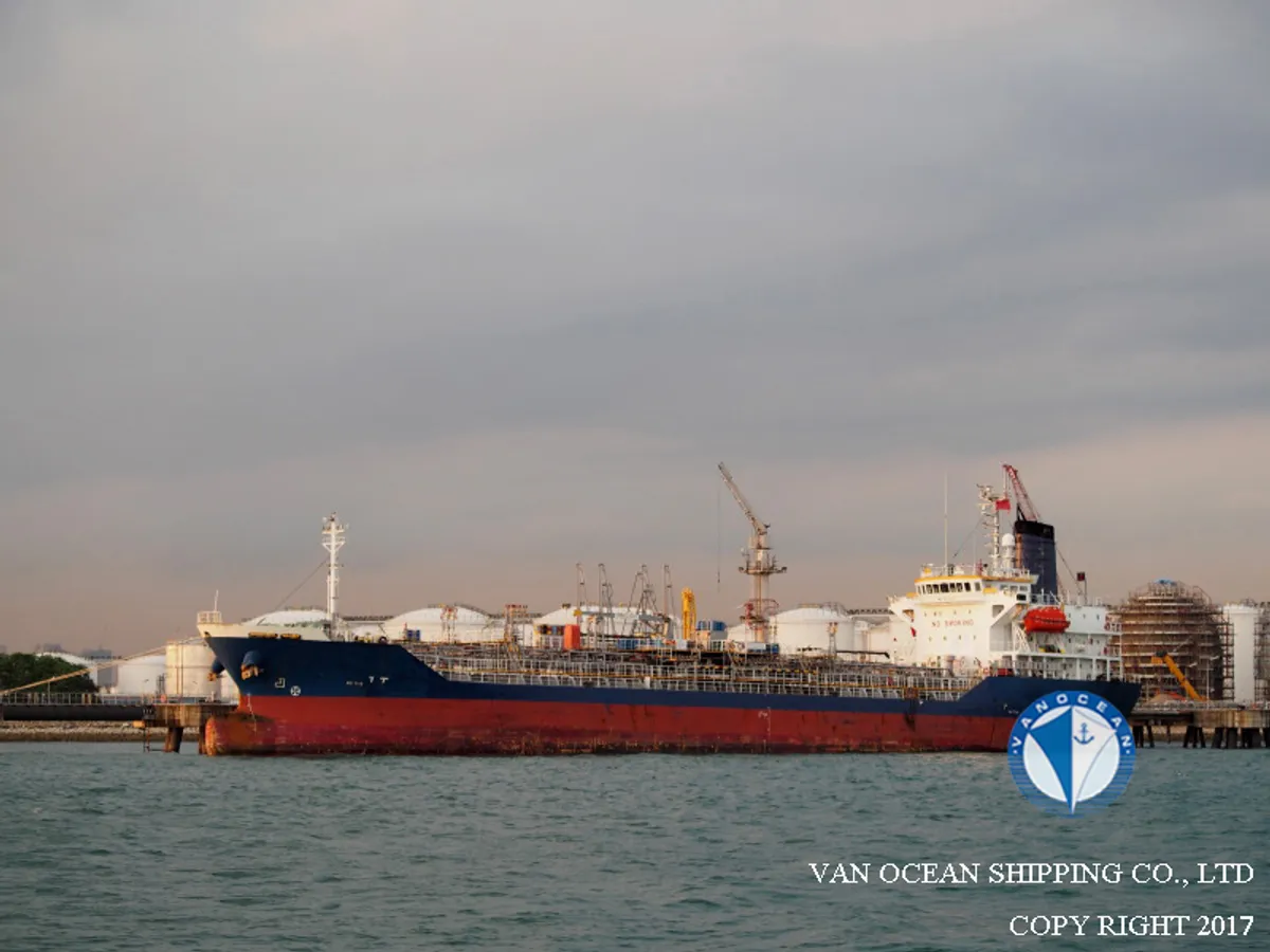 Pétrolier / chimiquier à vendre
