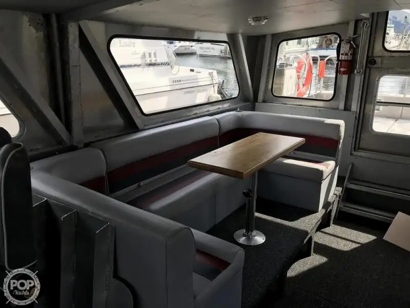 Bateau de transport d'équipage à vendre