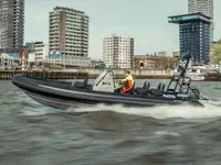 Bateau pneumatique semi-rigide à vendre