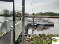 Bateau de tourisme à vendre